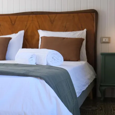 Ntrizzi Bed & Experience Frühstückspension Longobucco